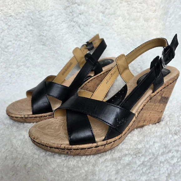 b.o.c. Women's Black Wedge Sandals - Picture 4 of 8